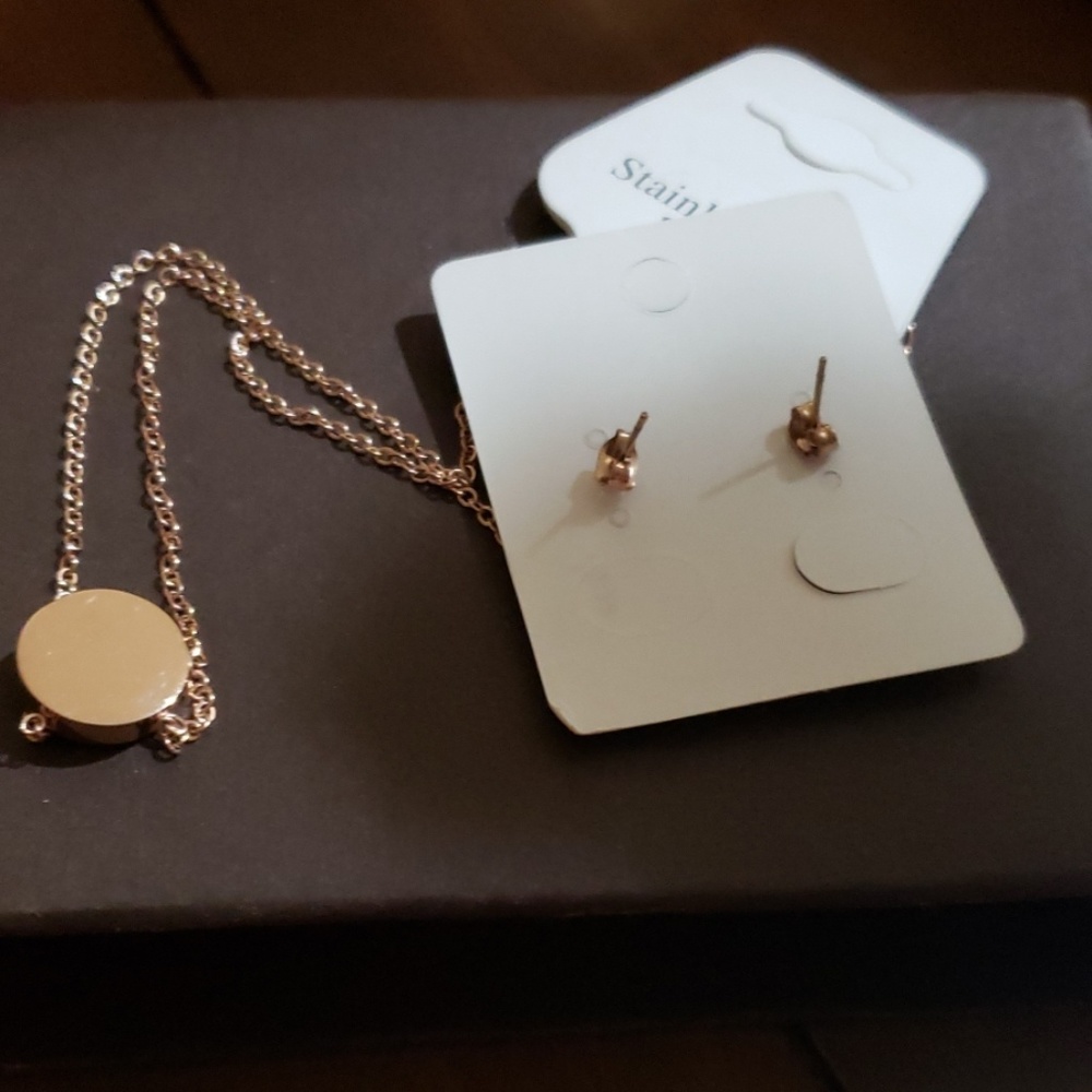 Necklace & Earring Set - Picture 2 of 5